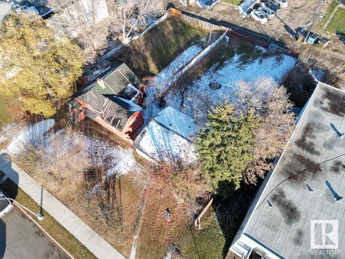 10145 & 10155 155 ST NW