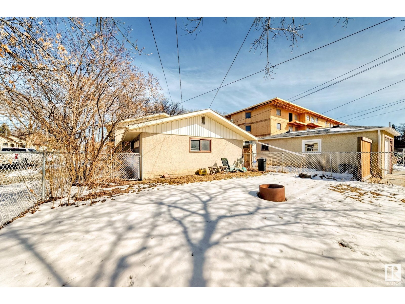 7807 108 ST NW