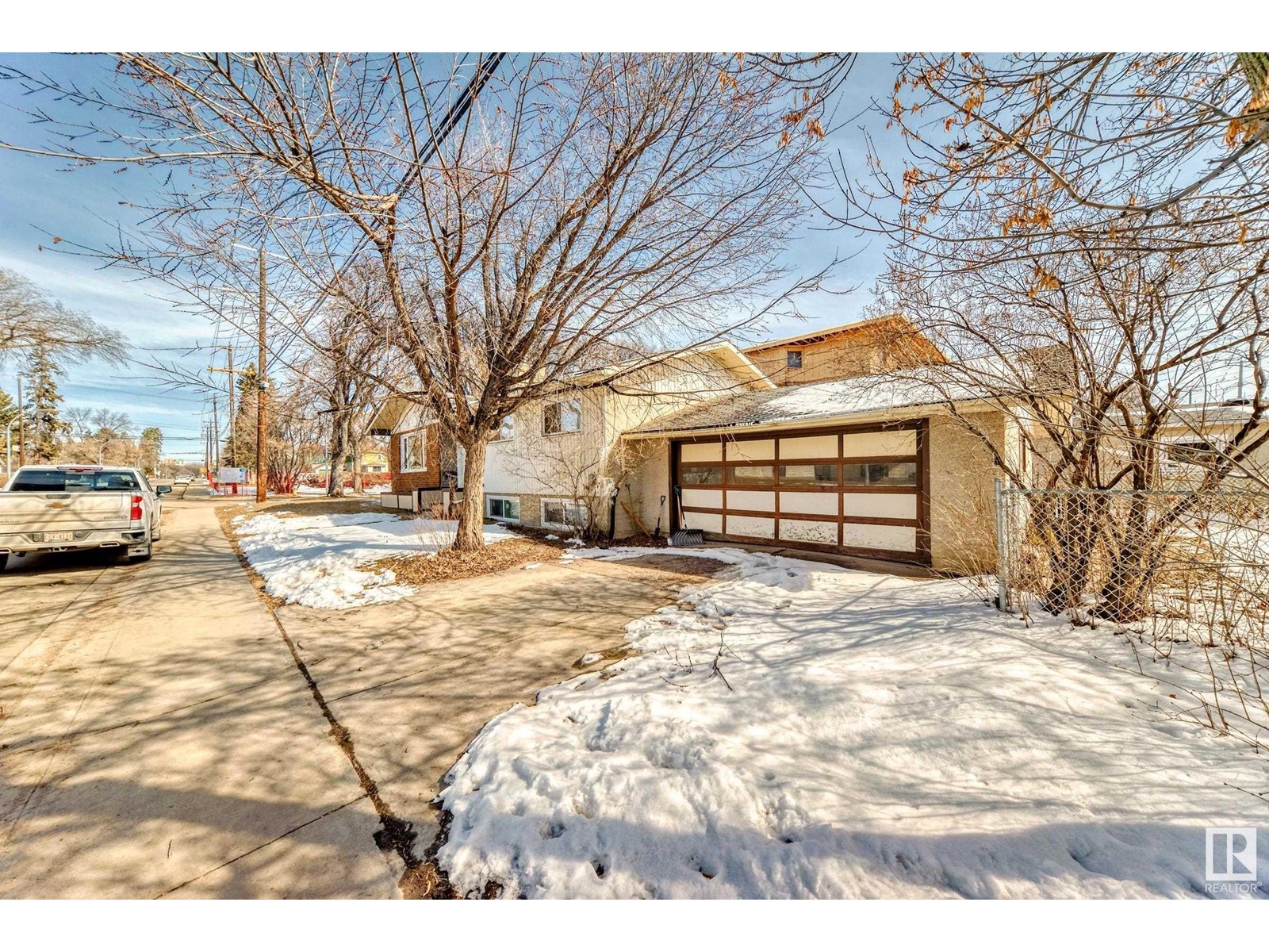 7807 108 ST NW