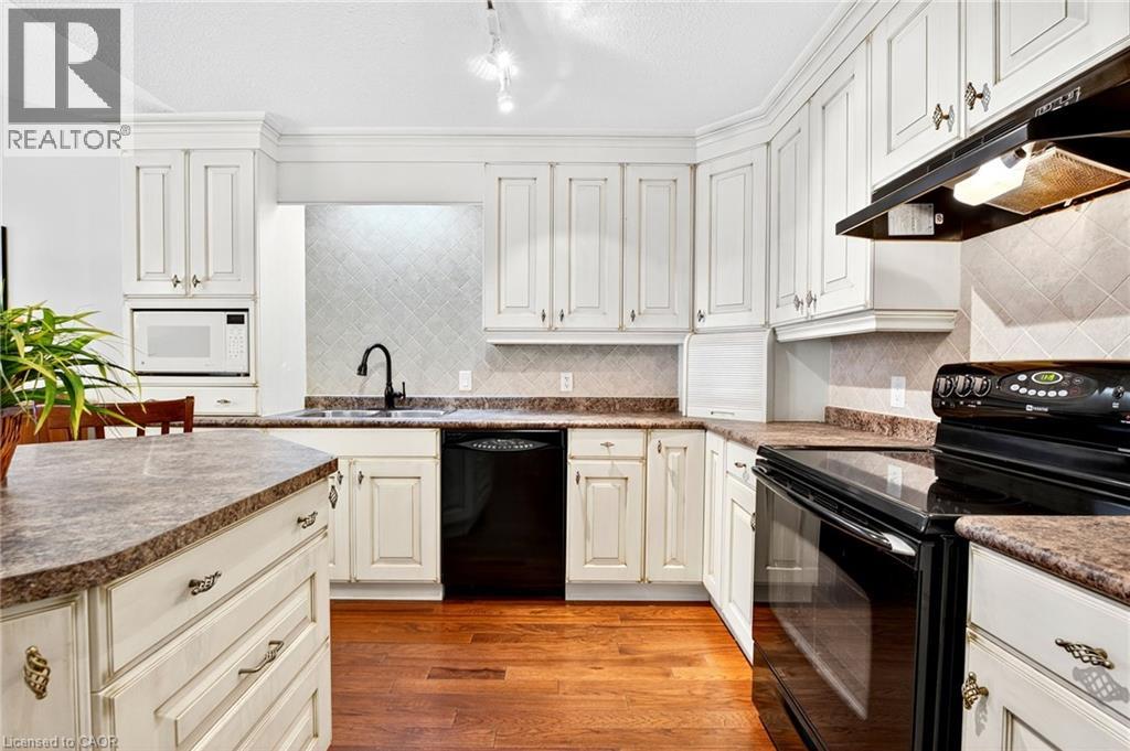 605 WELLAND Avenue Unit# 33