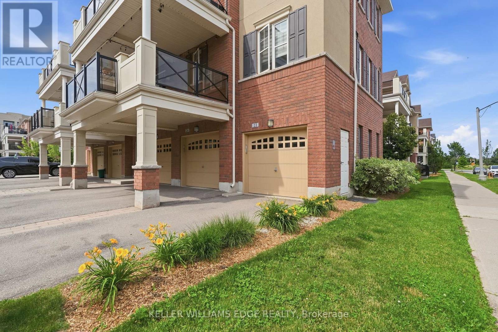 306 - 263 GEORGIAN DRIVE