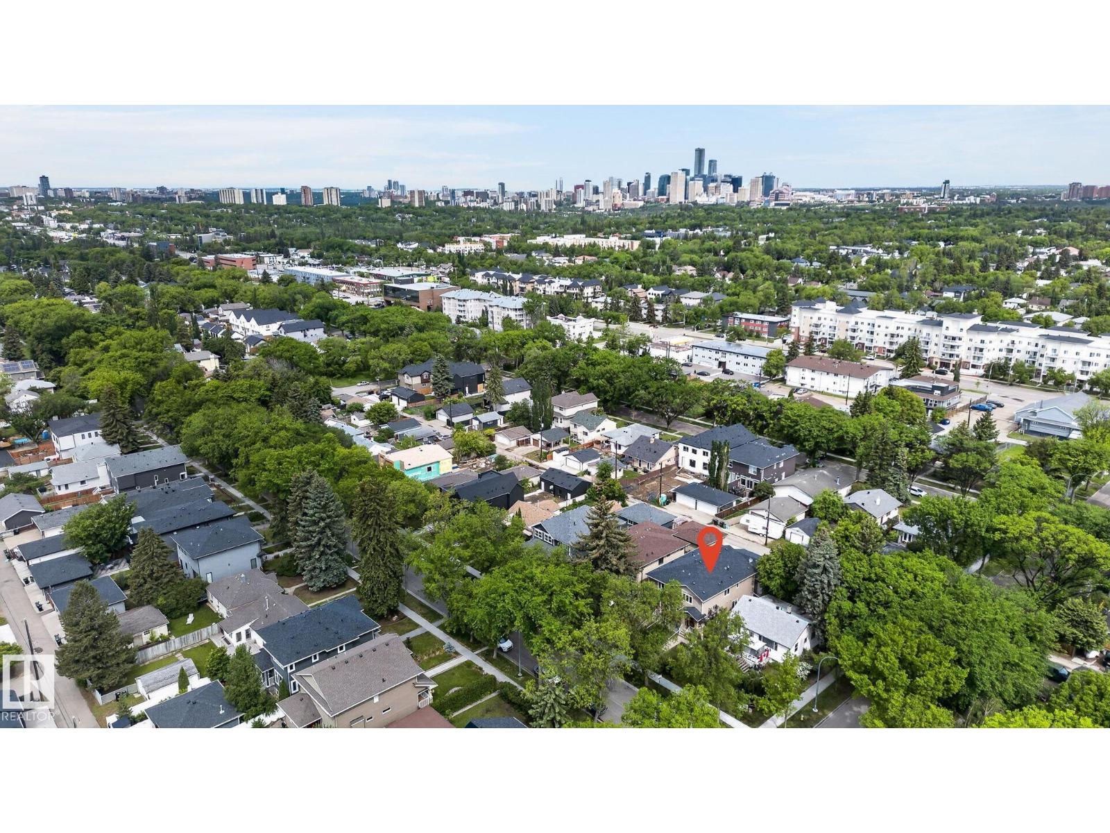 8506 80 AV NW