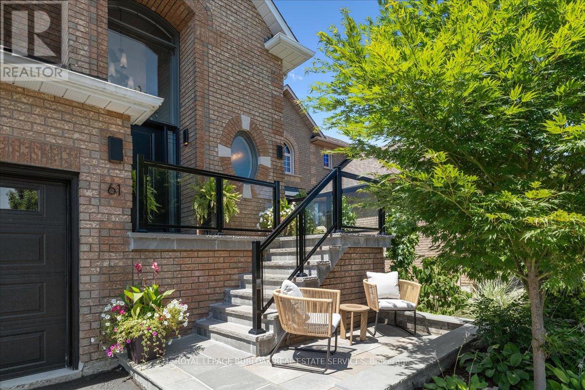 61 NISKA DRIVE