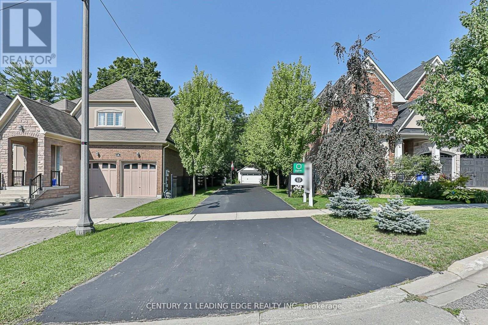 10 YORKTON BOULEVARD