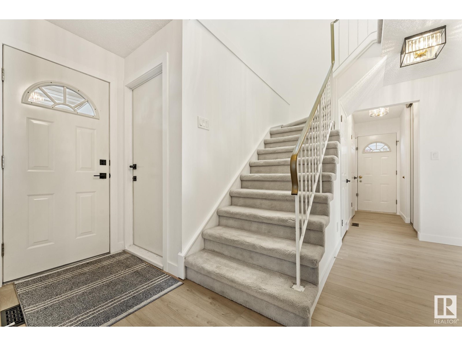 7703 182 ST NW