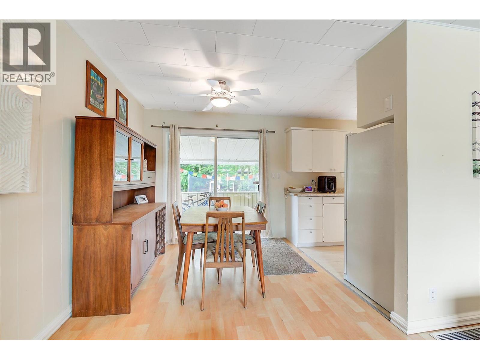 184 Snowsell Street N