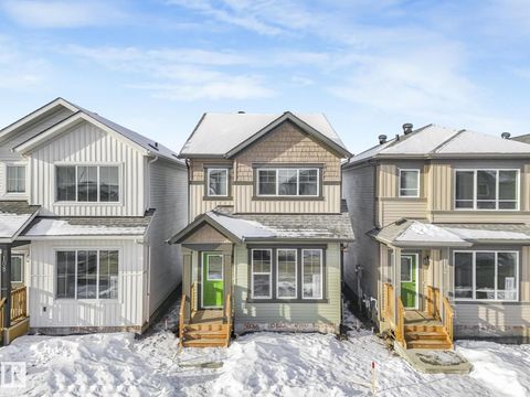 112 Elliott WD Fort Saskatchewan AB T8L1R8