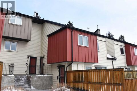 4, 4740 Dalton Drive NW Calgary AB T3A2H4