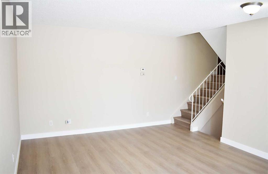 4, 4740 Dalton Drive NW