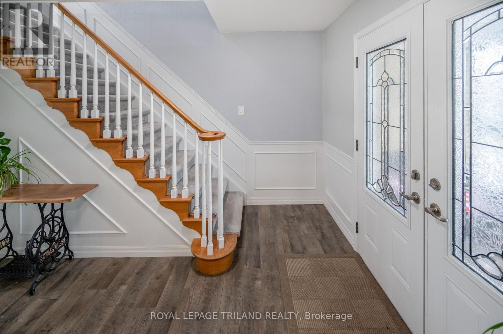 392 VILLAGE GREEN AVENUE