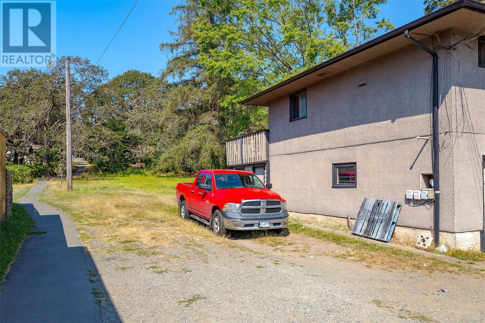 3494 Cedar Hill Rd
