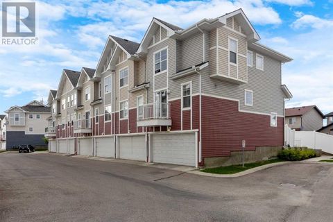 3022 New Brighton Gardens SE Calgary AB T2Z0A5