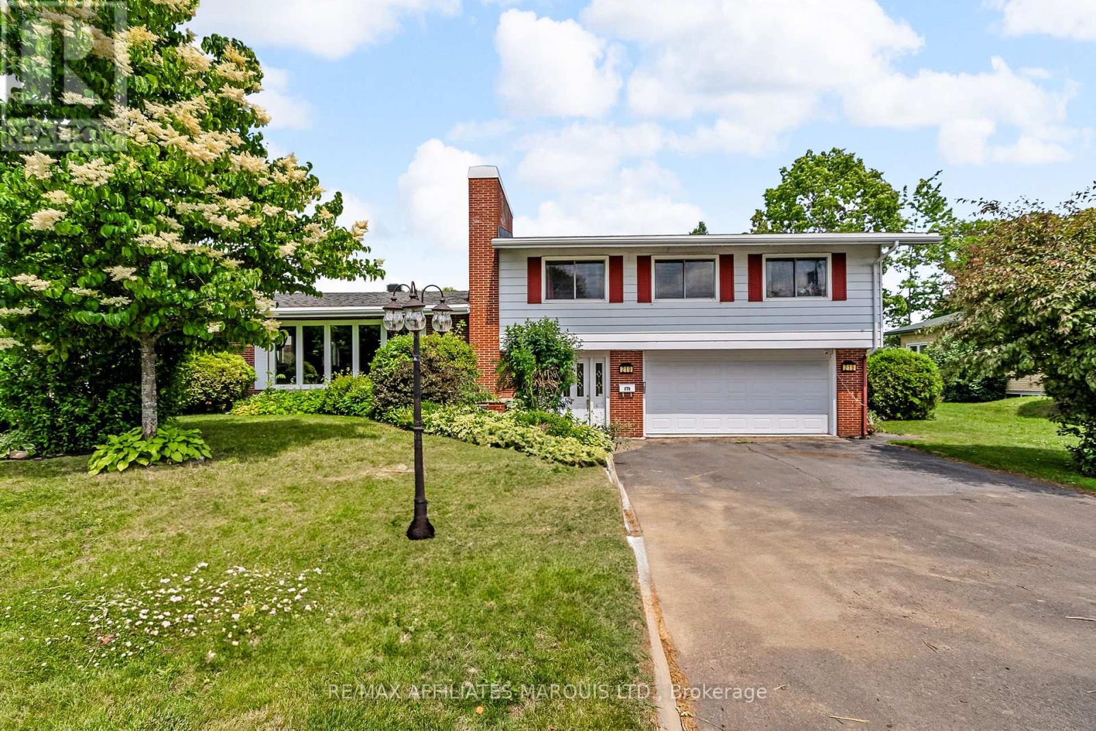 219 PESCOD AVENUE