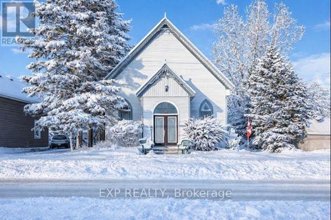 18630 LOYALIST PARKWAY Prince Edward County (Hillier Ward) ON K0K2J0