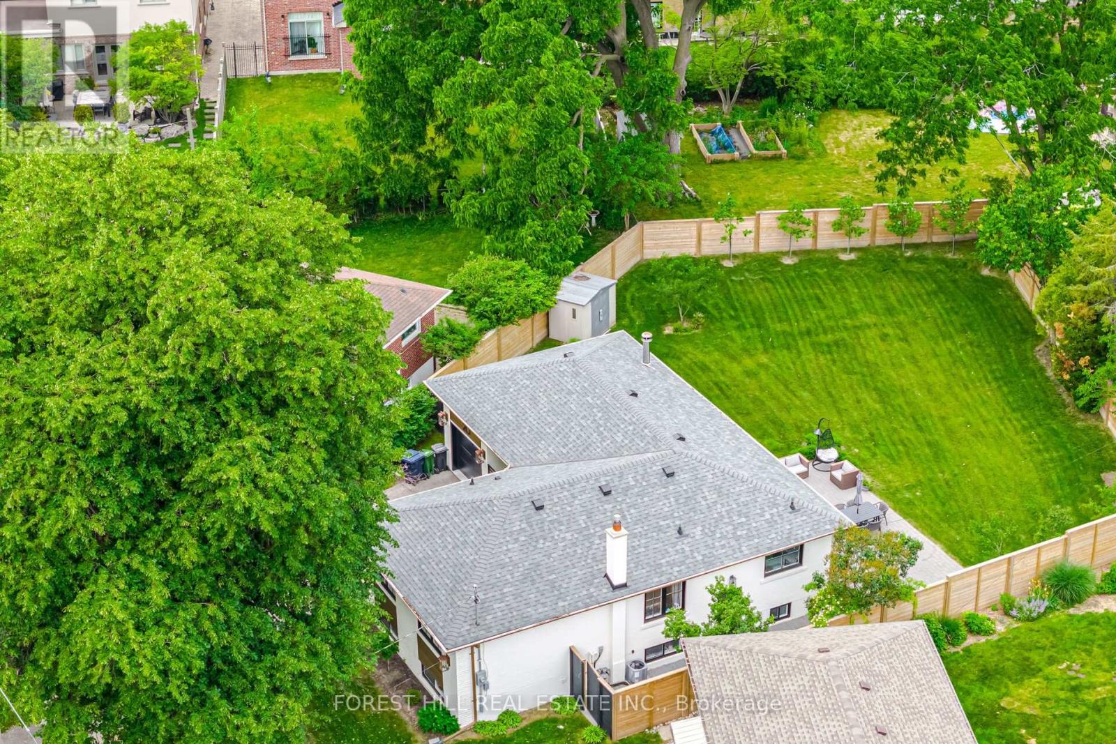 20 SILVERHILL DRIVE