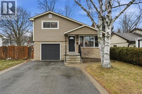 6 BRIERWOOD Avenue Grimsby ON L3M1J6