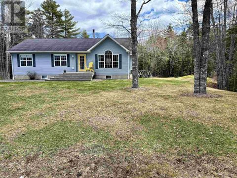 30 Schooner Drive Auburndale NS B4V3R2