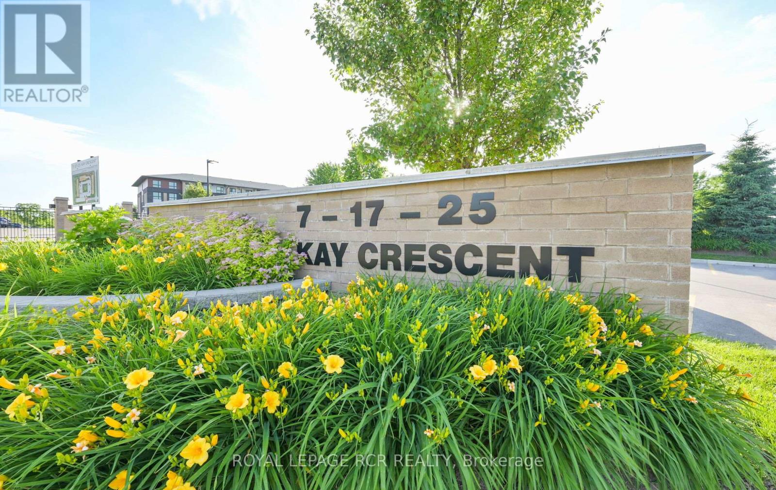 LL02 - 25 KAY CRESCENT