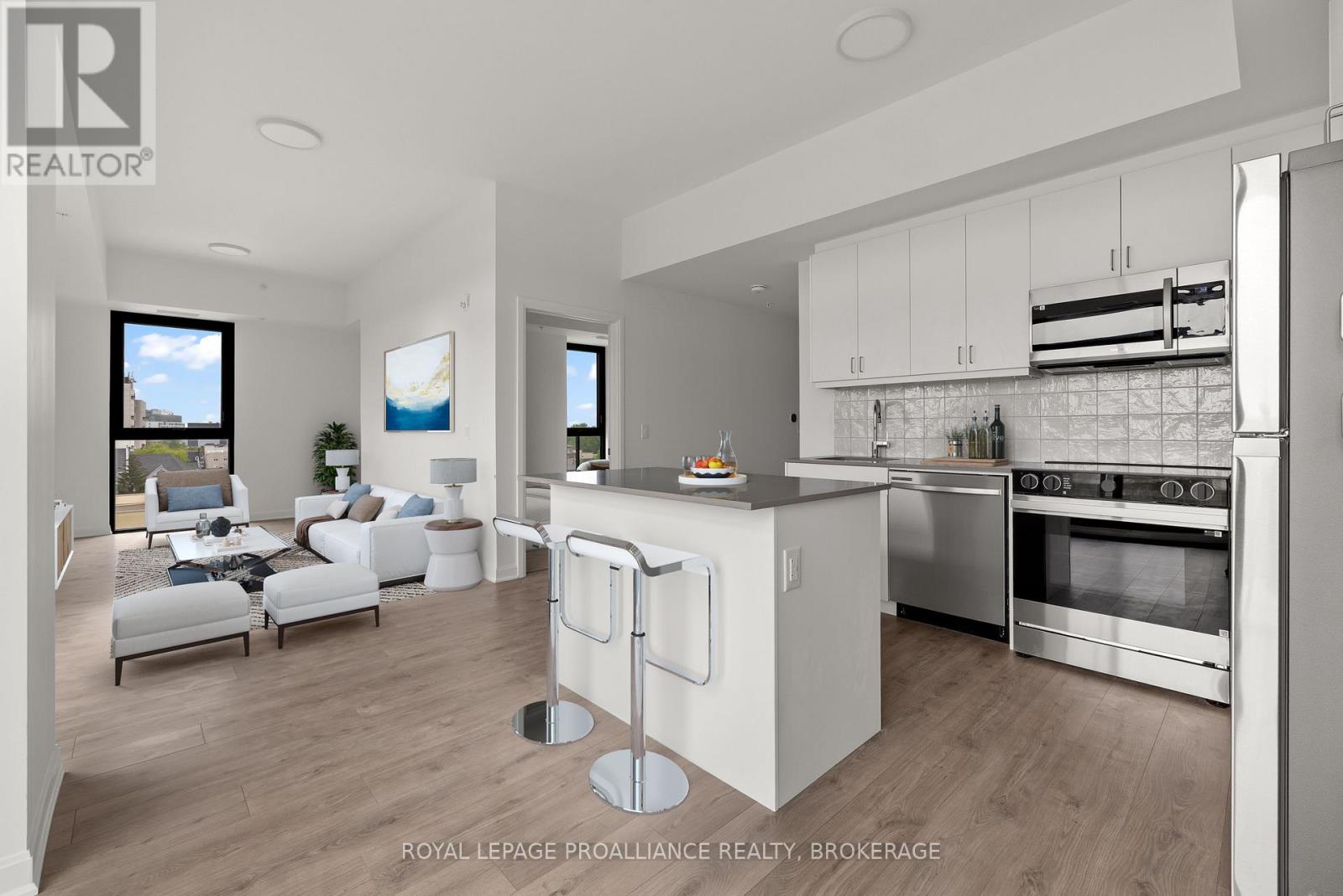 905 - 223 PRINCESS STREET