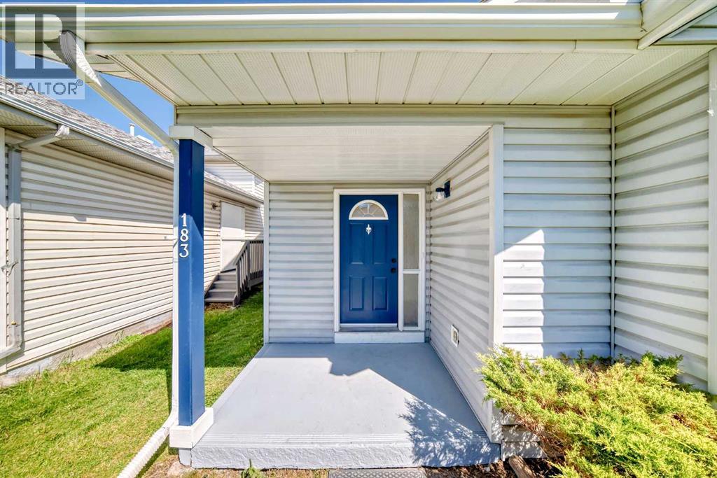 183 Applefield Close SE
