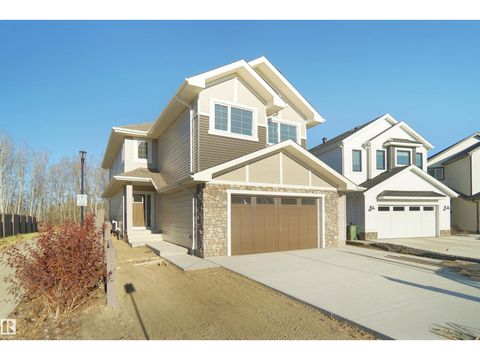 20608 27 AV NW Edmonton AB T6M1P2