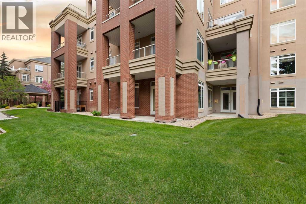 2108, 24 Hemlock Crescent SW