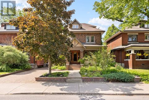 345 THIRD AVENUE Ottawa ON K1S2K4