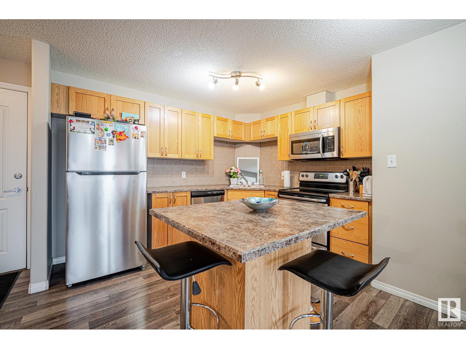 #1124 330 CLAREVIEW STATION DR NW
