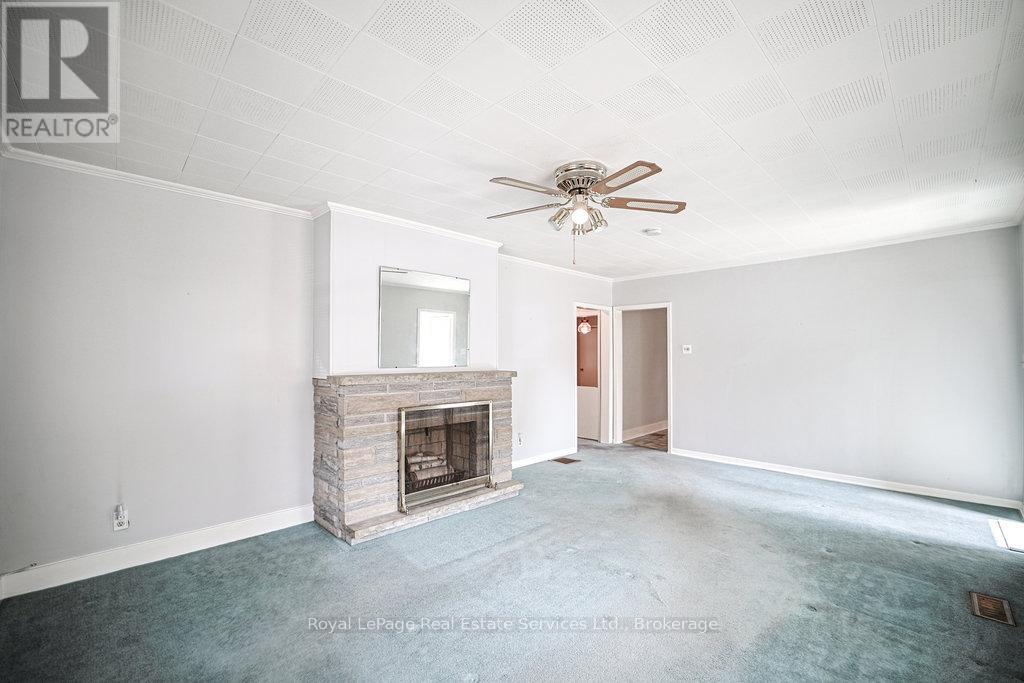 3039 LAKESHORE ROAD W