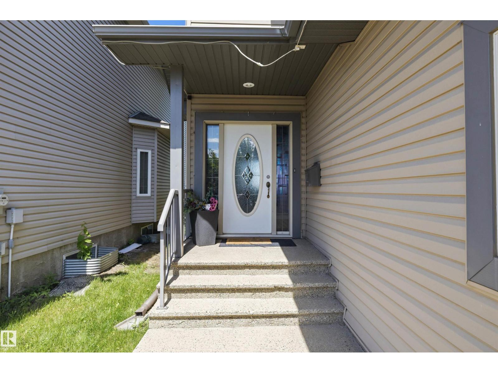 11604 175 AV NW