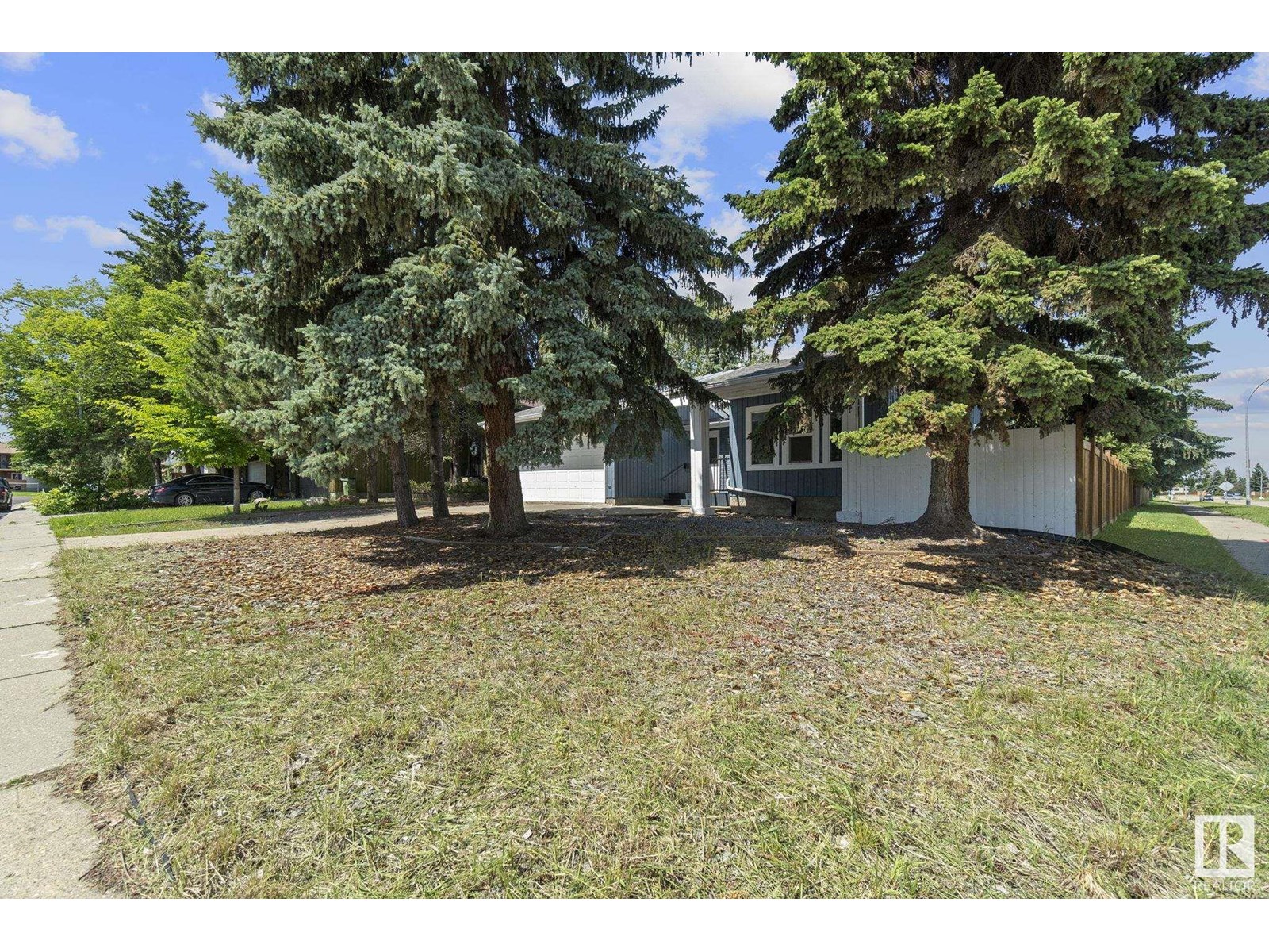 18404 66 AV NW