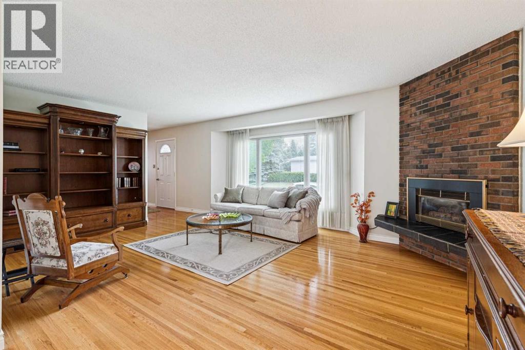 2432 Paliswood Road SW
