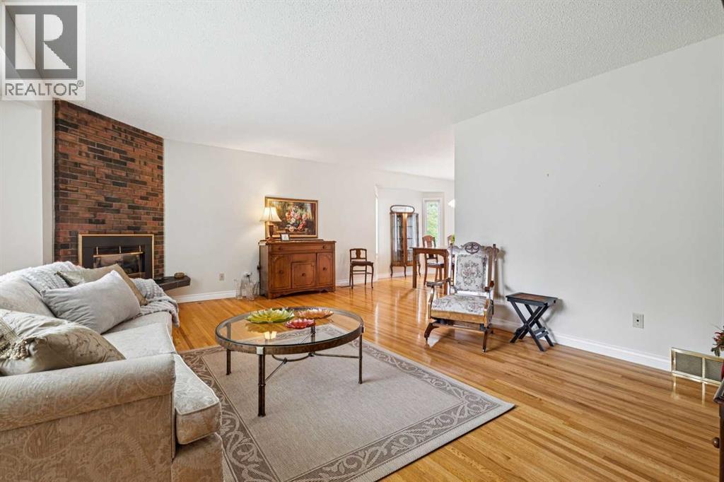 2432 Paliswood Road SW