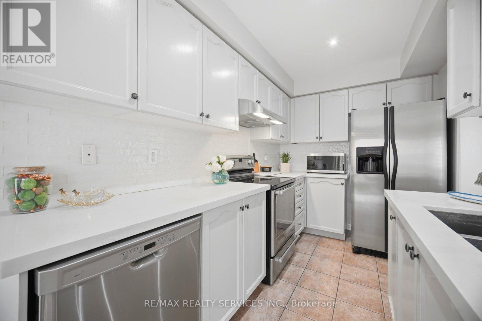 179 - 525 NOVO STAR DRIVE