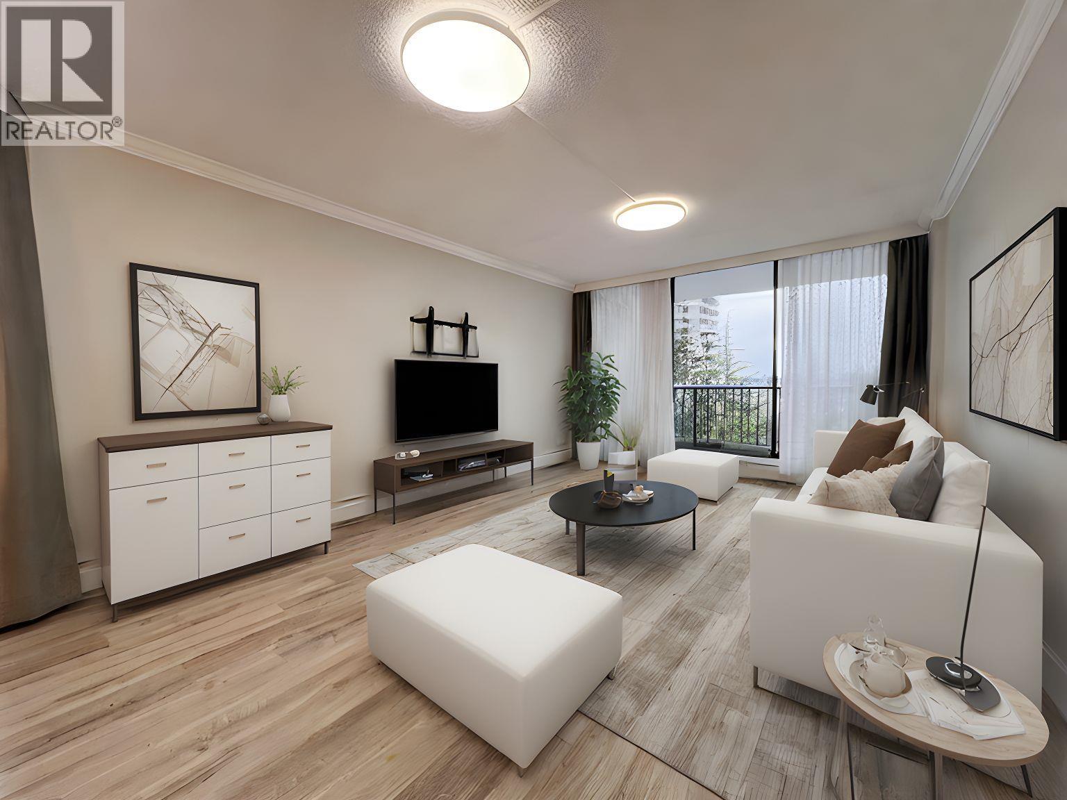 Photo 1 of 18 — 902 710 SEVENTH AVENUE Unit 902, New Westminster, BC V3M5V3