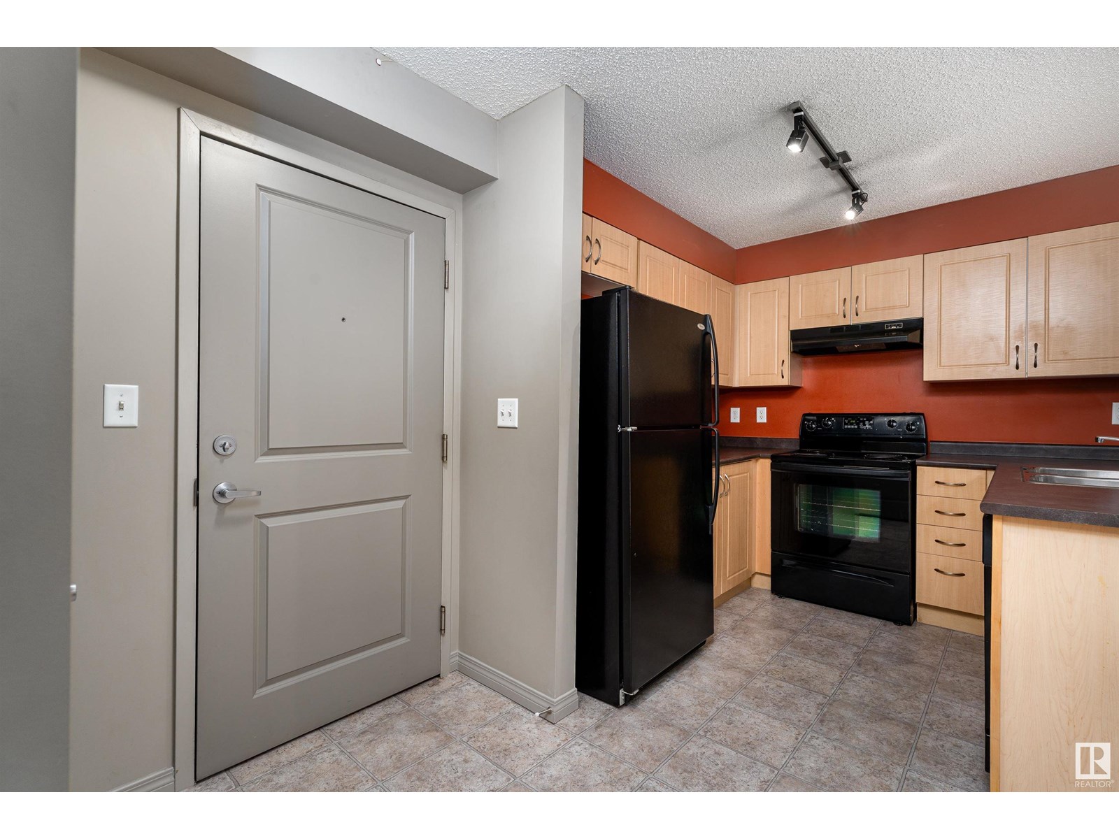 #115 11441 ELLERSLIE RD SW