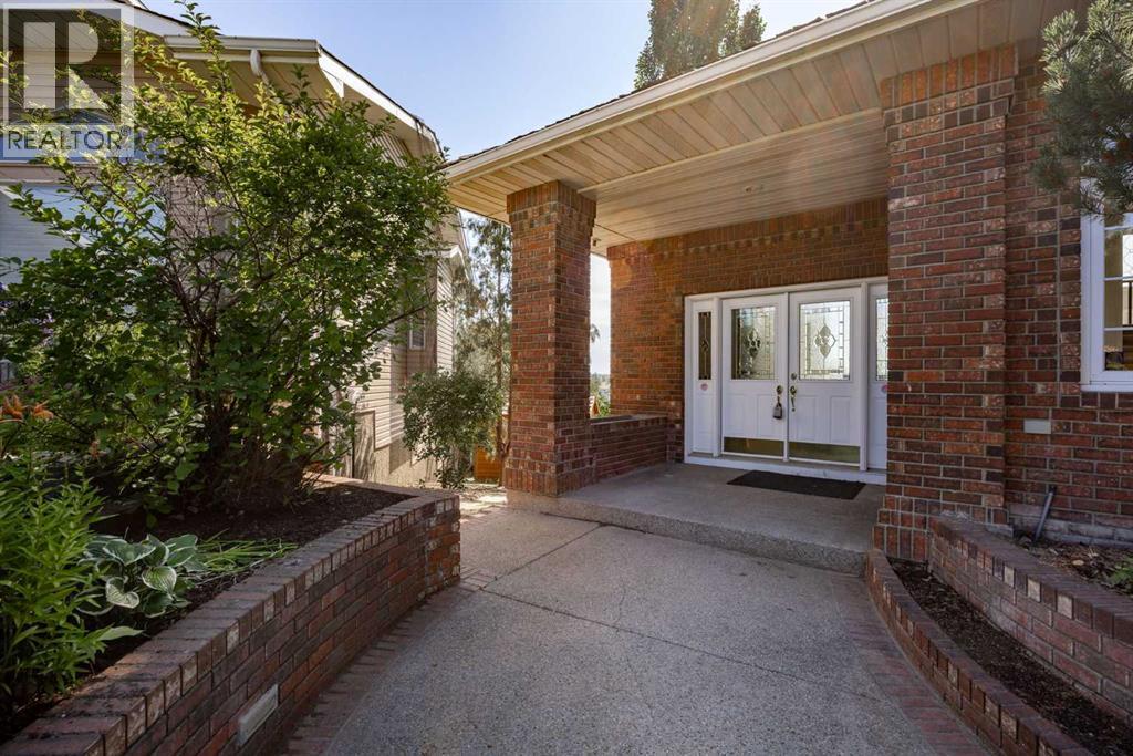 21 Douglas Woods Manor SE