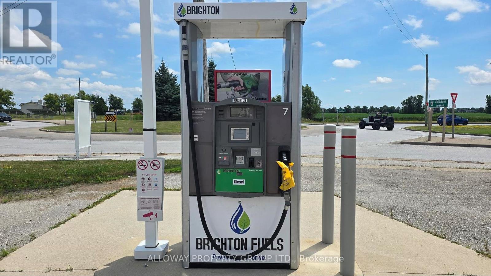 387 MAIDSTONE AVENUE E