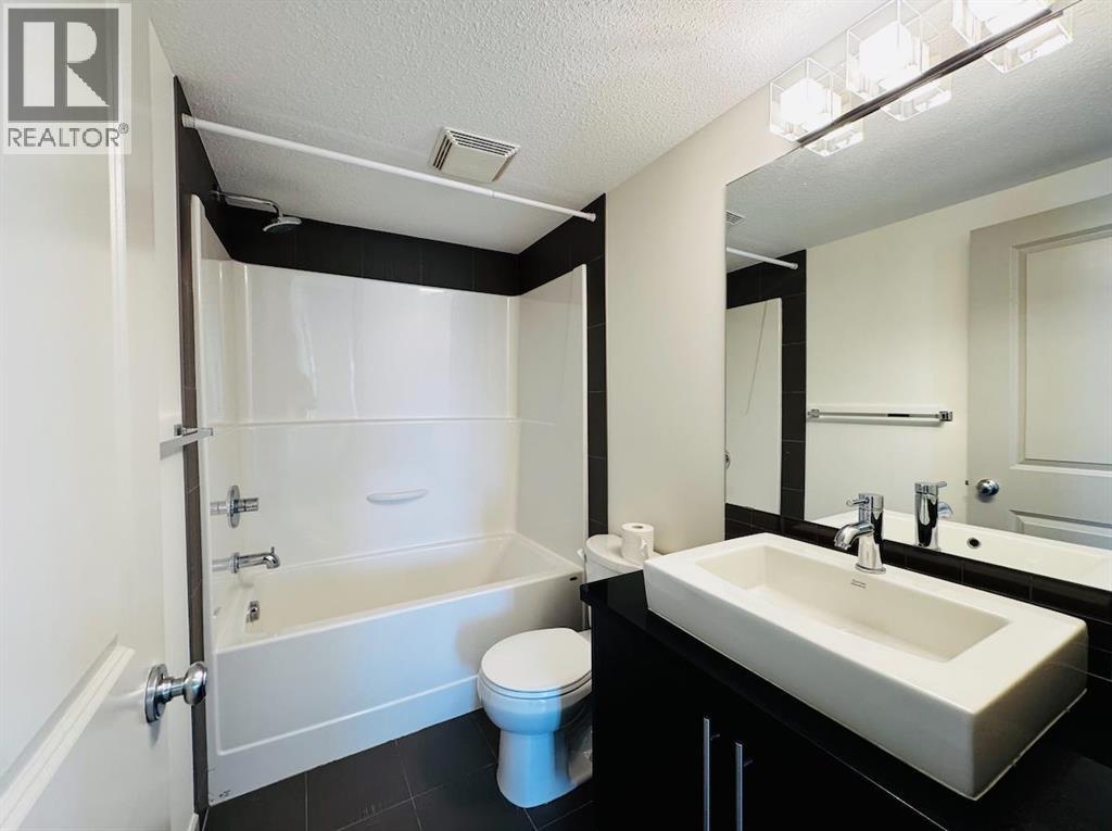 6406, 155 Skyview Ranch Way NE