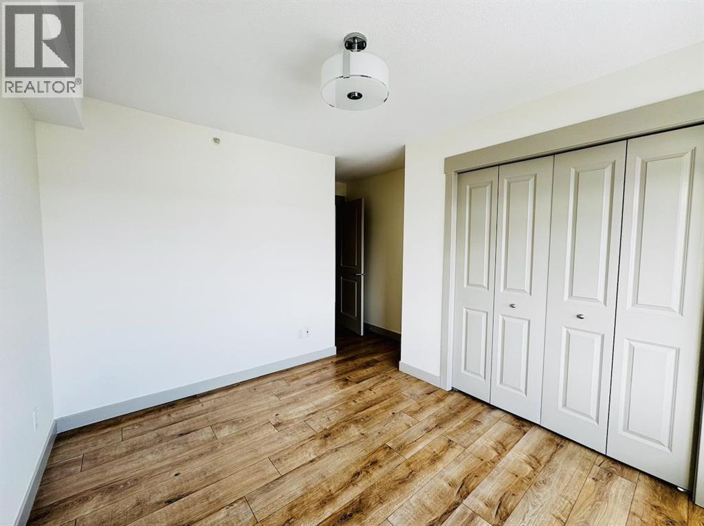 6406, 155 Skyview Ranch Way NE