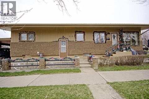 516 18 Street N Lethbridge AB T1H3G7