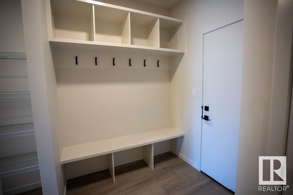 15859 27 AV SW