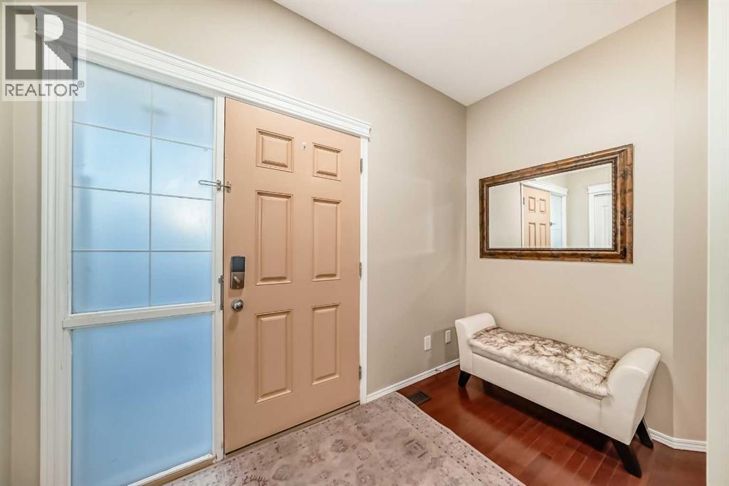 719 Panamount Boulevard NW