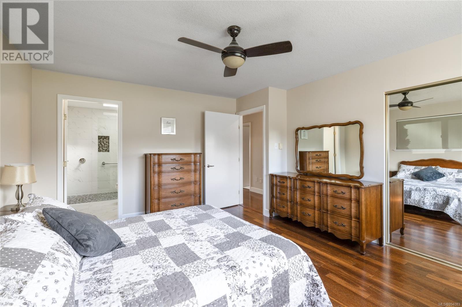 3021 Raymur Pl
