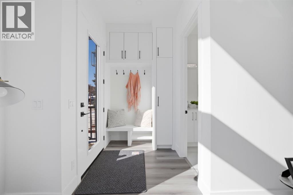 8518 & 8520 33 Avenue NW