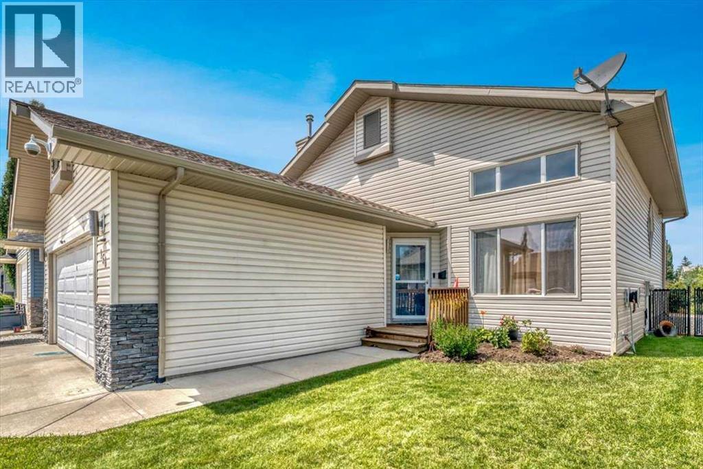 156 Aspen Creek Crescent