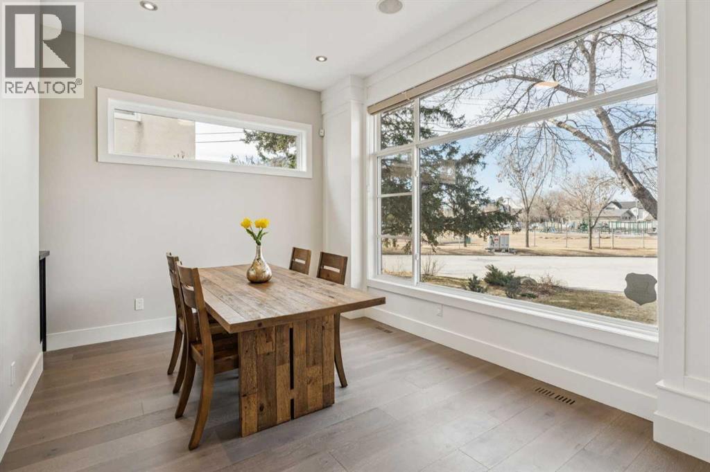 1104A Regent Crescent NE