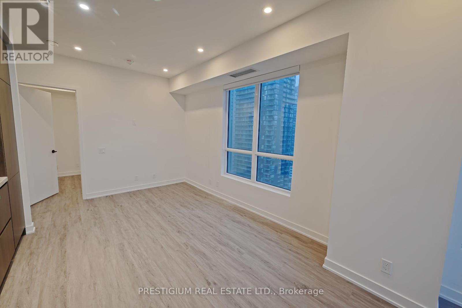 3510 - 108 PETER STREET