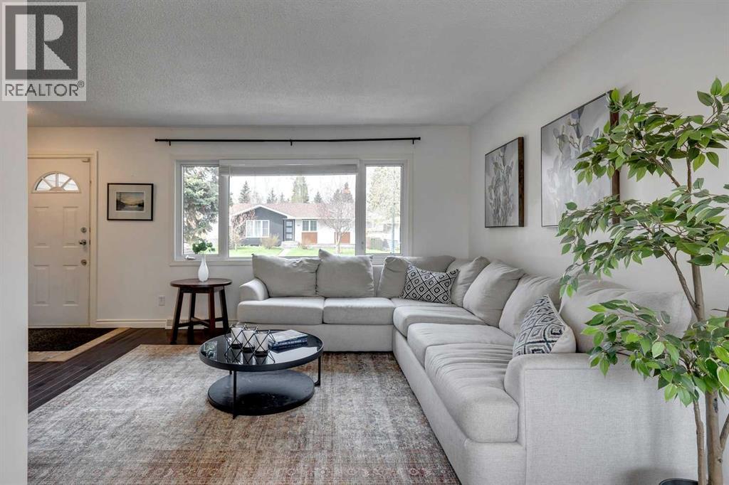 107 Sackville Drive SW