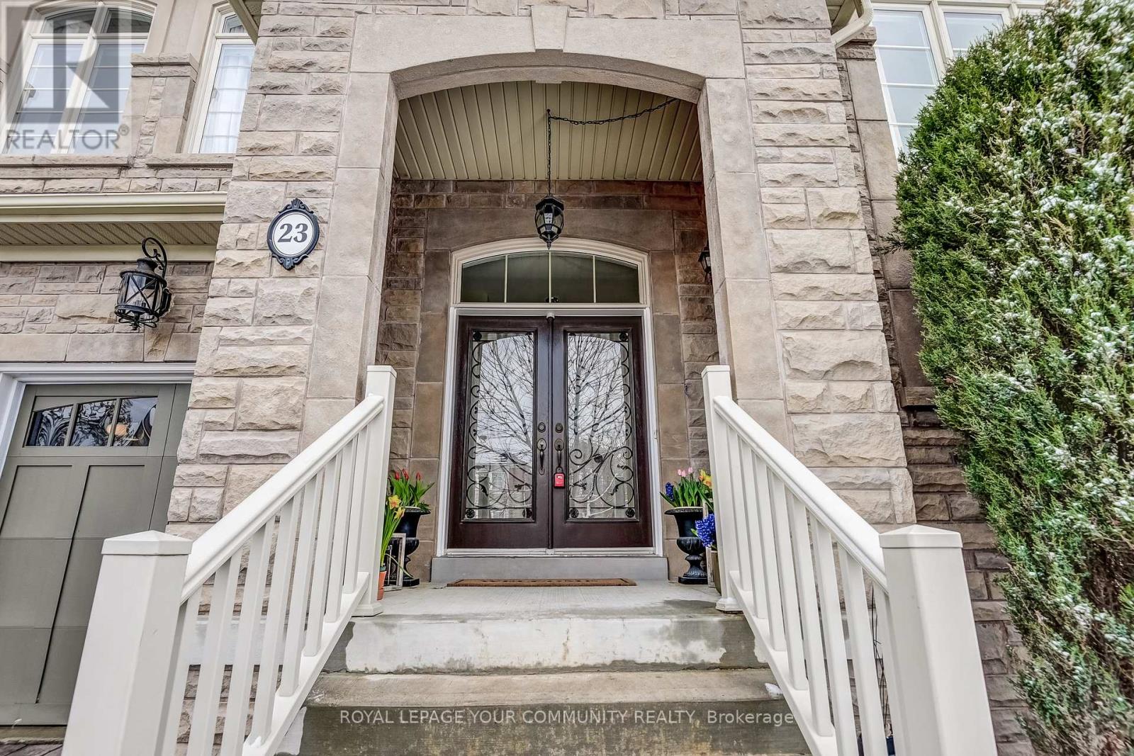 23 WESLOCK CRESCENT
